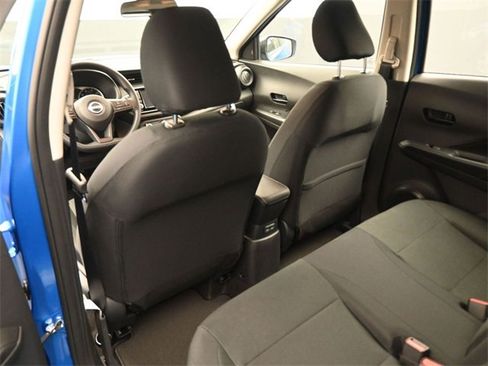 New 2025 Nissan Kicks Play S image 33