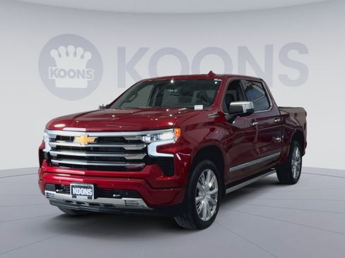 Used 2025 Chevrolet Silverado 1500 High Country AWD/4WD image 5
