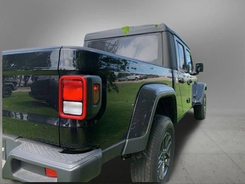 New 2025 Jeep Gladiator Sport AWD/4WD image 9