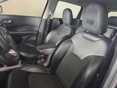 Used 2020 Jeep Compass Latitude image 14