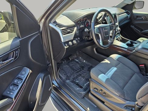 Used 2015 GMC Yukon SLE w/ HD Trailering Package image 20