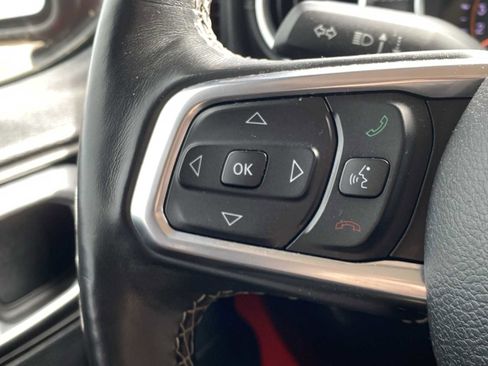 Certified 2019 Jeep Wrangler Unlimited Sahara image 30