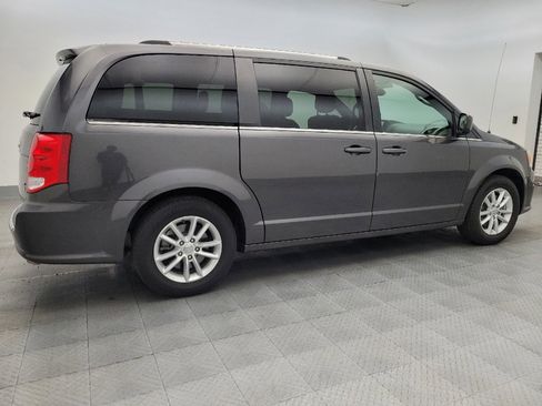 Used 2019 Dodge Grand Caravan SXT image 10