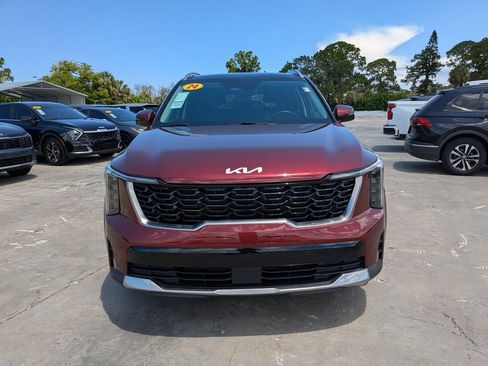 Certified 2024 Kia Sorento S w/ Panoramic Sunroof Package FWD image 3
