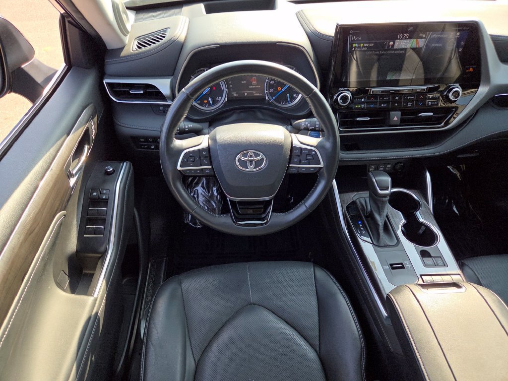 Used 2022 Toyota Highlander Platinum AWD/4WD image 4