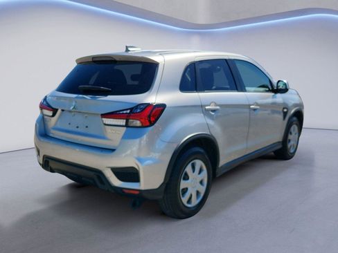 Used 2023 Mitsubishi Outlander Sport AWD image 3