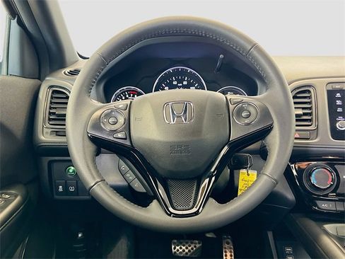 Used 2022 Honda HR-V Sport image 16