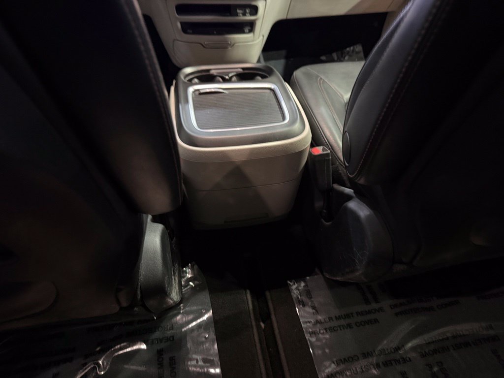 Used 2020 Chrysler Pacifica Touring-L Plus FWD image 23