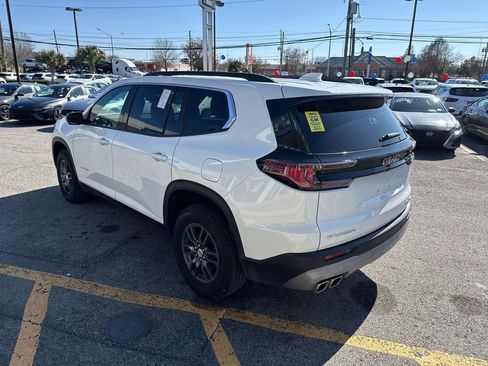Certified 2025 GMC Acadia Elevation image 5