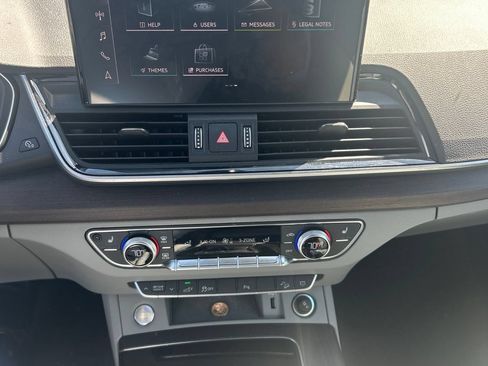 Used 2023 Audi Q5 e Premium w/ Convenience Package AWD/4WD image 1