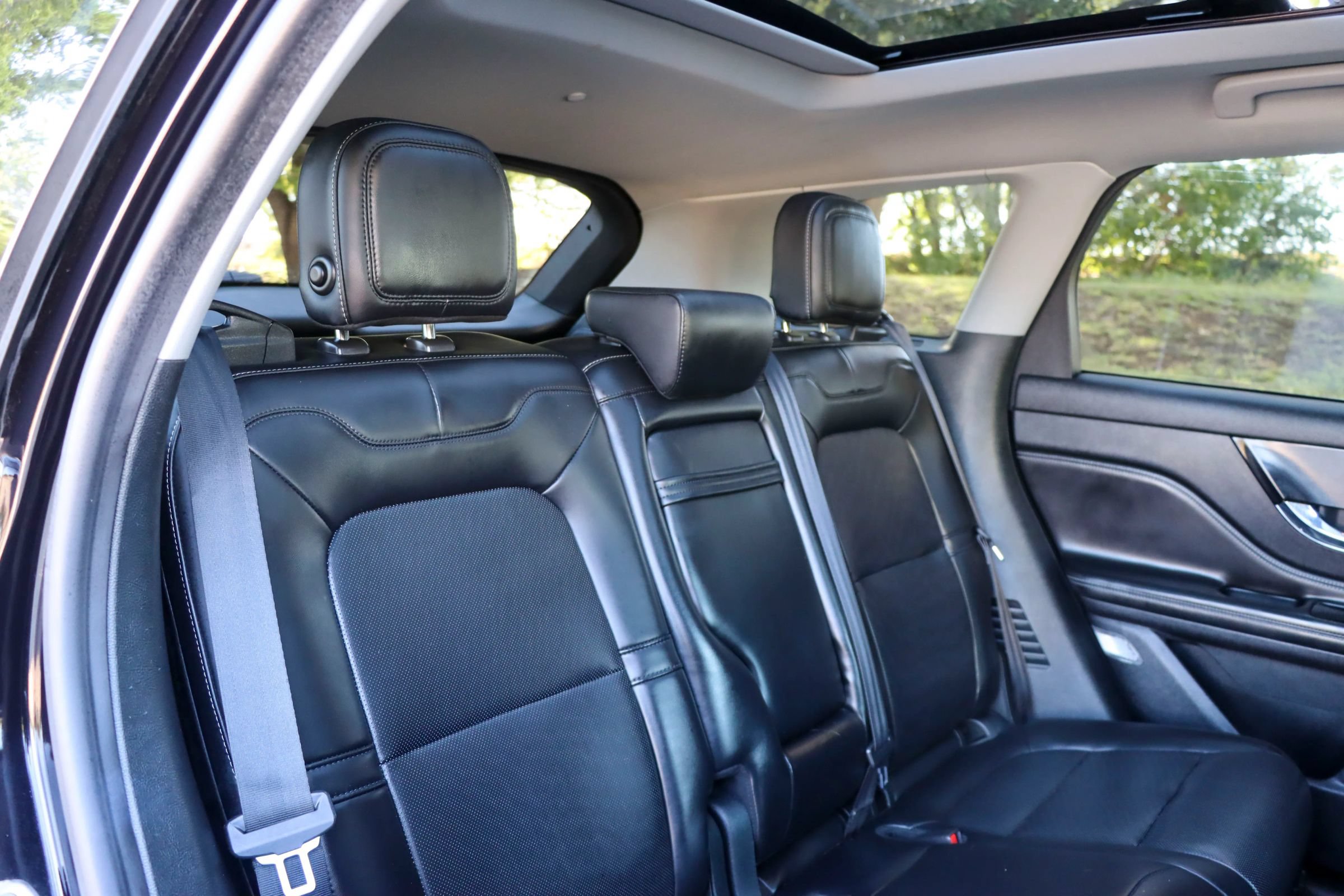 Used 2020 Lincoln Corsair AWD w/ Premium Package image 19