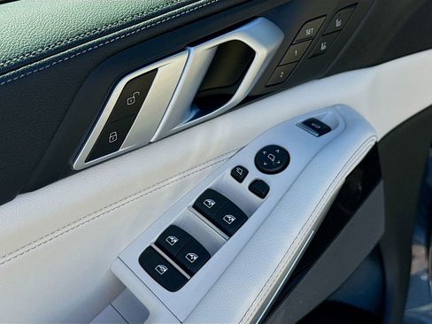 Used 2019 BMW X5 xDrive40i w/ Luxury Seating Package image 24