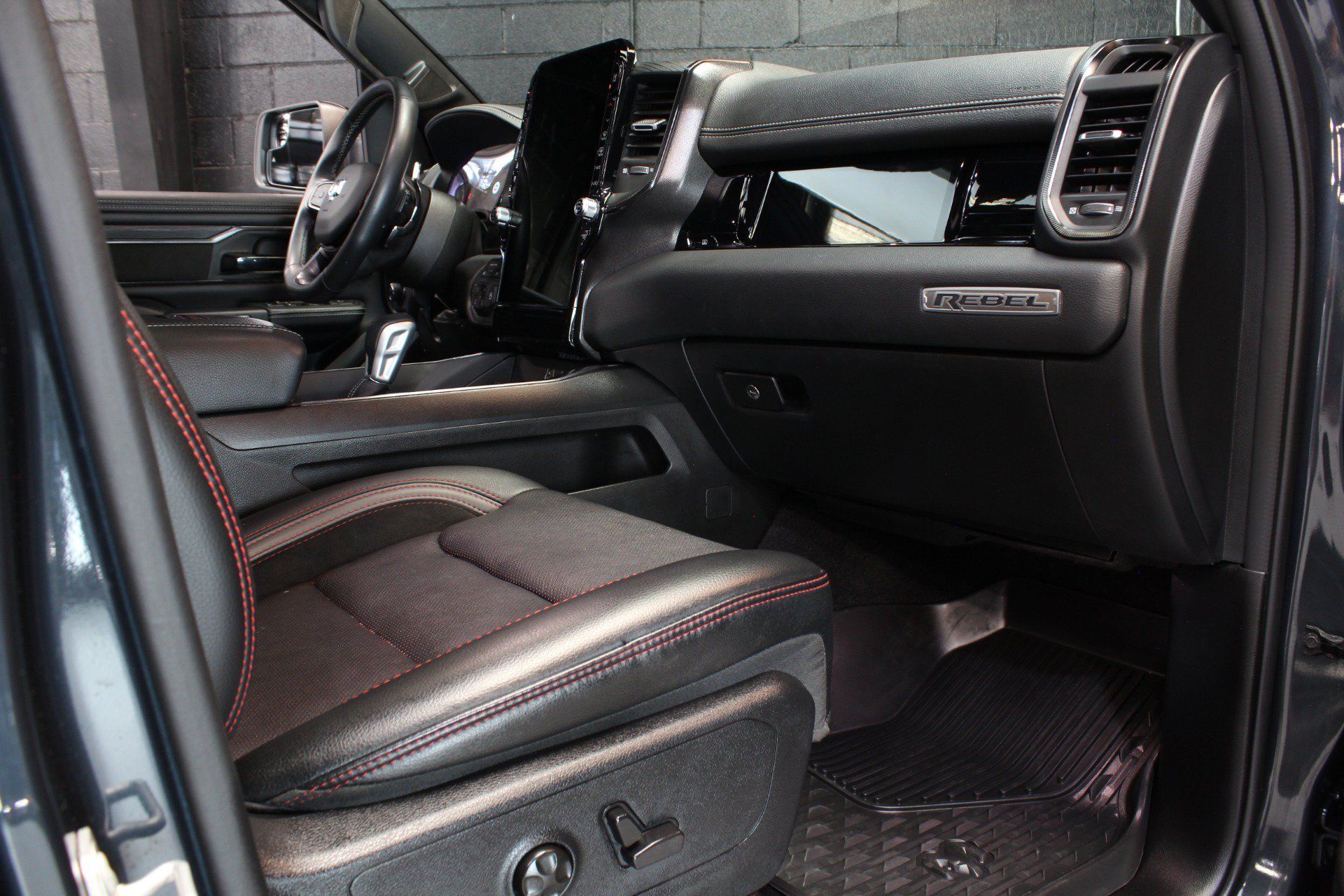 Used 2025 RAM 1500 Rebel w/ Rebel Level 2 Equipment Group AWD/4WD image 48
