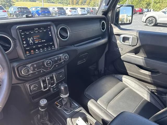 Used 2023 Jeep Wrangler Unlimited Sahara AWD/4WD image 12