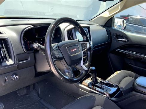 Used 2016 GMC Canyon SLE RWD image 2