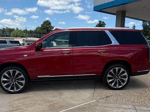 Used 2025 Cadillac Escalade Premium Luxury w/ Touring Package AWD/4WD image 4