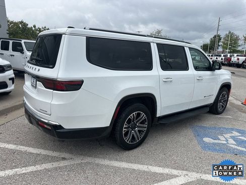 Used 2024 Jeep Wagoneer L Series II w/ Flexible Seating Group image 29