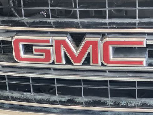 Used 2015 GMC Yukon XL SLT w/ Open Road Package AWD/4WD image 10