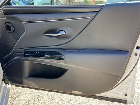 Certified 2023 Lexus ES 350 w/ Premium Package image 27