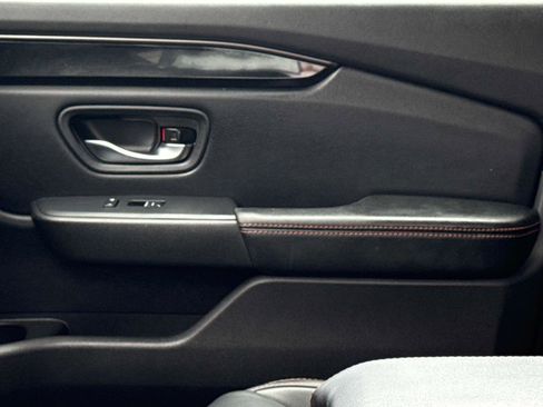 Certified 2023 Honda Pilot TrailSport image 24