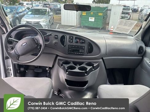 Used 2006 Ford E-350 and Econoline 350 Super Duty RWD image 18