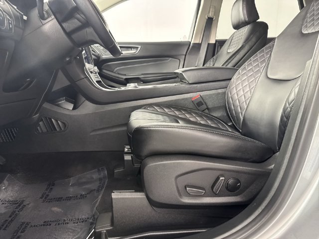 Used 2023 Ford Edge Titanium AWD/4WD image 20