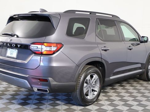 New 2026 Honda Pilot EX-L image 2