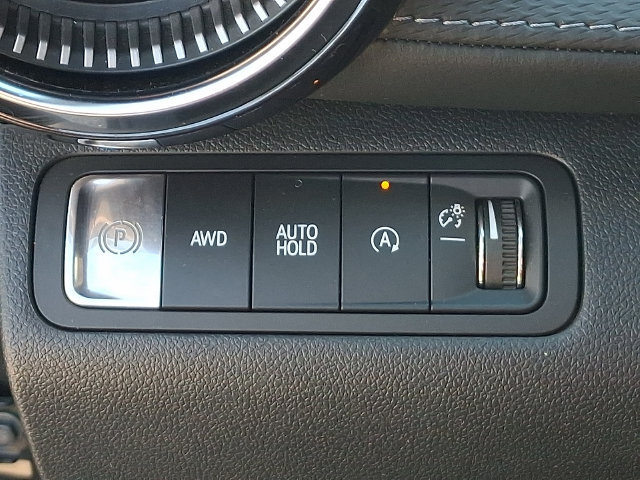 Used 2026 Chevrolet Equinox LT AWD/4WD image 9