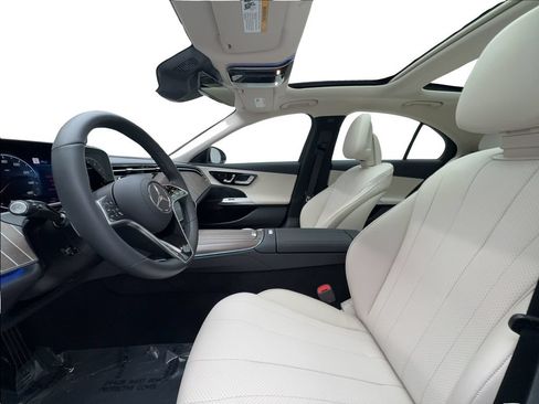 Used 2026 Mercedes-Benz E 350 Sedan image 19