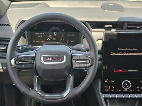 New 2026 GMC Terrain AT4 w/ Technology Package II AWD/4WD image 13