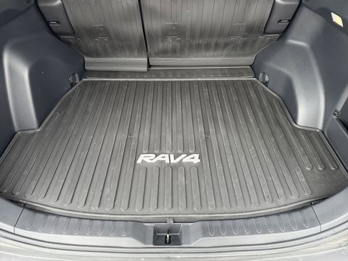 Certified 2023 Toyota RAV4 LE image 9