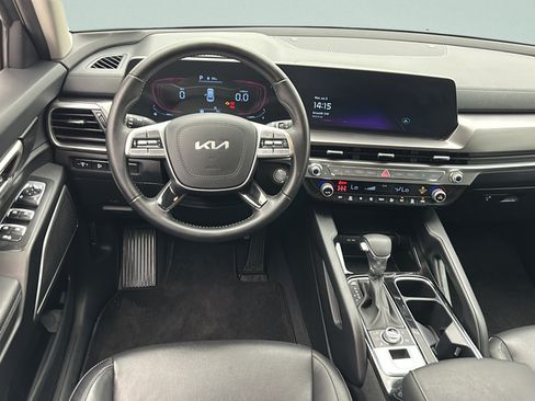Used 2023 Kia Telluride LX AWD/4WD image 11