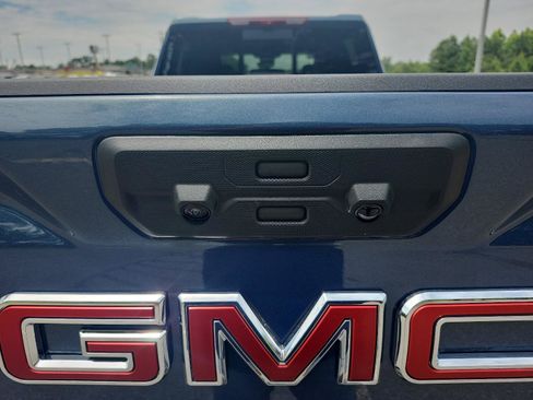 New 2026 GMC Sierra 3500 Denali w/ Denali Reserve Package AWD/4WD image 9