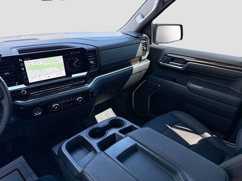 Used 2022 GMC Sierra 1500 Elevation AWD/4WD image 23