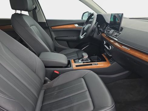 Used 2023 Audi Q5 Premium w/ Convenience Package AWD/4WD image 12