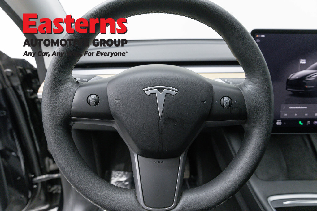 Used 2022 Tesla Model Y Long Range AWD/4WD image 11