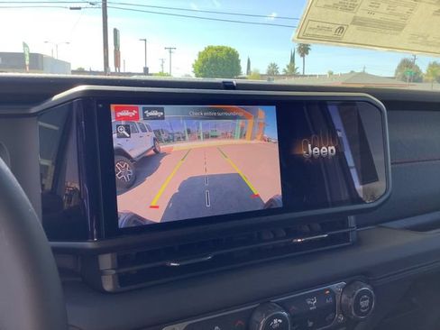 New 2026 Jeep Gladiator Rubicon AWD/4WD image 18