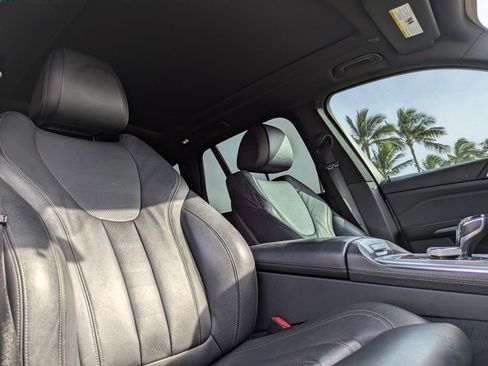 Used 2019 BMW X5 xDrive40i w/ Convenience Package AWD/4WD image 16