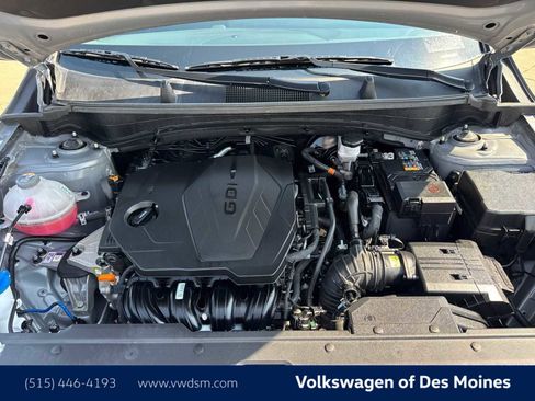 Used 2024 Kia Sportage LX image 9