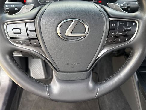 Used 2022 Lexus ES 300h w/ Premium Package FWD image 15