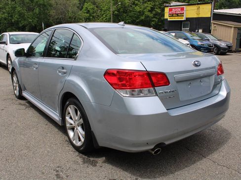 Used 2013 Subaru Legacy 2.5i Limited AWD/4WD image 10