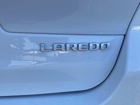 Used 2026 Jeep Grand Cherokee L Laredo RWD image 5
