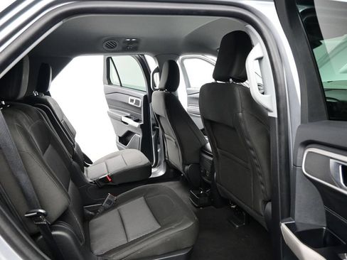 Used 2022 Ford Explorer XLT RWD image 24