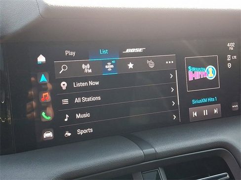 Used 2023 Porsche Taycan image 18