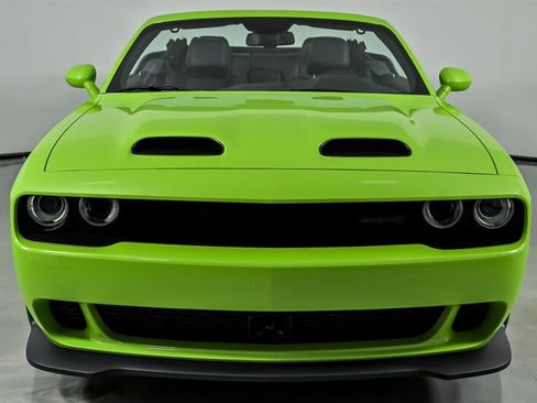 Used 2023 Dodge Challenger SRT Hellcat RWD image 5