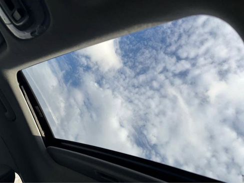 Used 2025 Hyundai Elantra SEL image 23