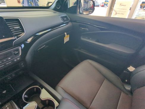 New 2026 Honda Ridgeline Black Edition image 16