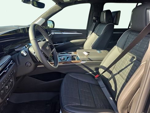 New 2026 Cadillac Escalade Platinum Sport w/ LPO, ONYX Package image 13