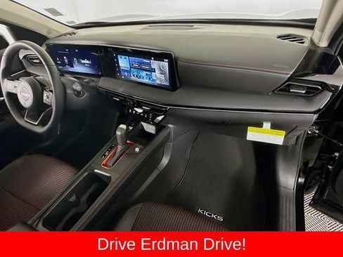 Used 2025 Nissan Kicks SR AWD/4WD image 25