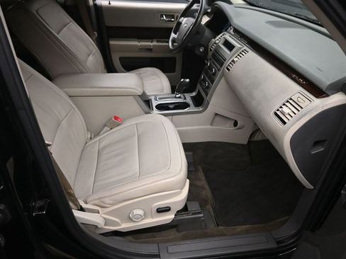 Used 2010 Ford Flex SEL image 7